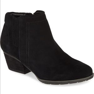 Blondo Waterproof Black Suede Booties